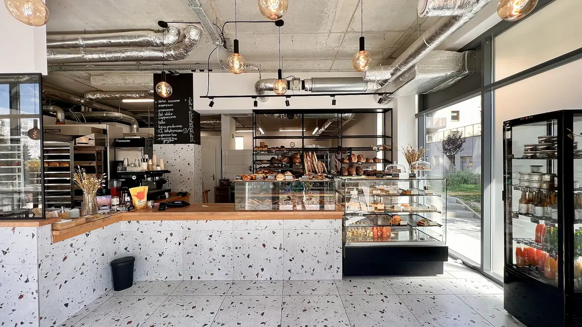 Leith Bakery – bakery in Girvan town centre